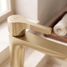 смеситель для умывальника Rea Maxim Premium Low brushed gold (REA-B8938)